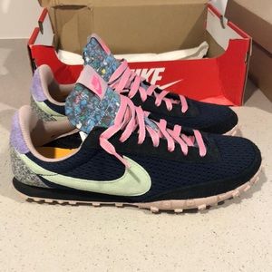 Nike Waffle Racer midnight navy/vapor green